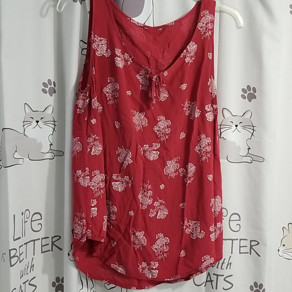 Eddie Bauer red and white floral top medium/large